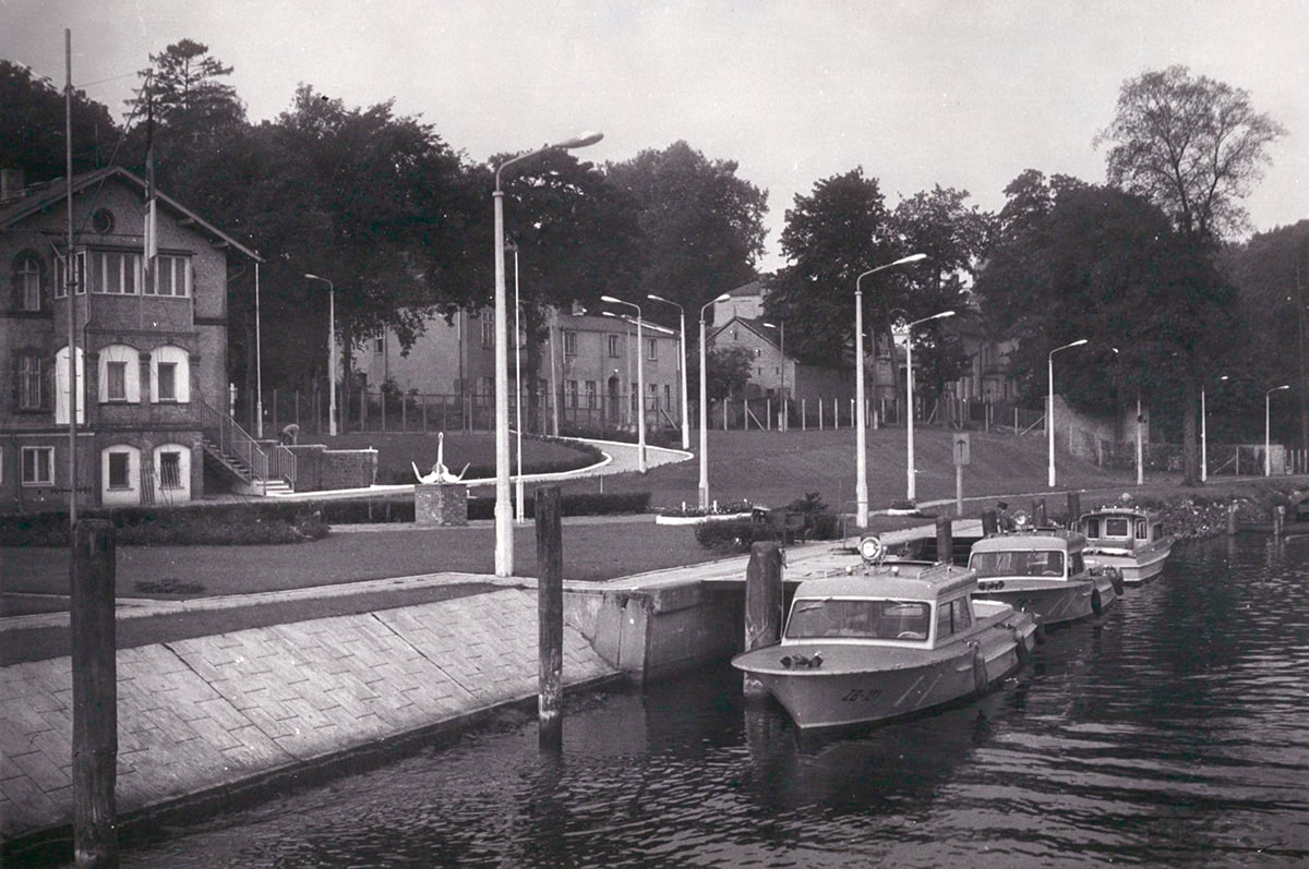 The passport-control and customs-clearance office was housed in the building of the first Potsdam waterworks (undated) - Photo: BStU, MfS HA VI 86 Bl. 21